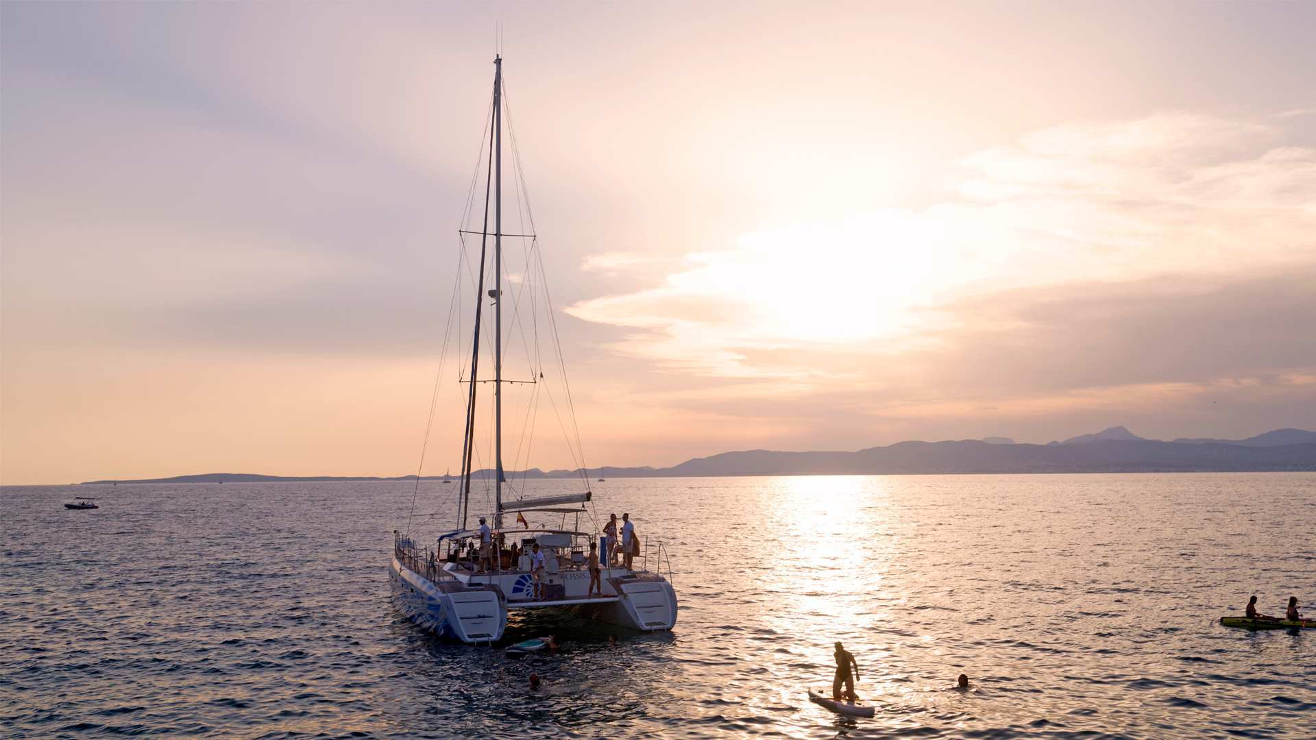 sunset catamaran cruise mallorca